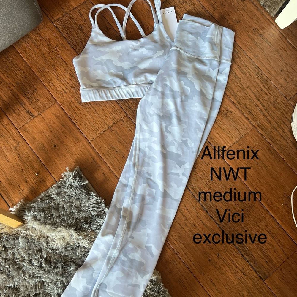 Women's Camouflage workout set - Gray